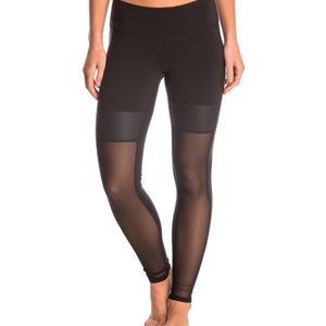 NWT Alo Yoga Lean Legging
